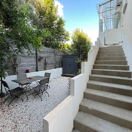 T2 30m2 Climatise Avec Jardin Proche De La Appartement *